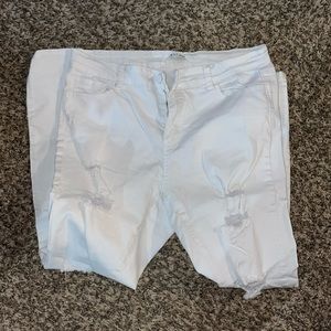 Women’s ripped jeans